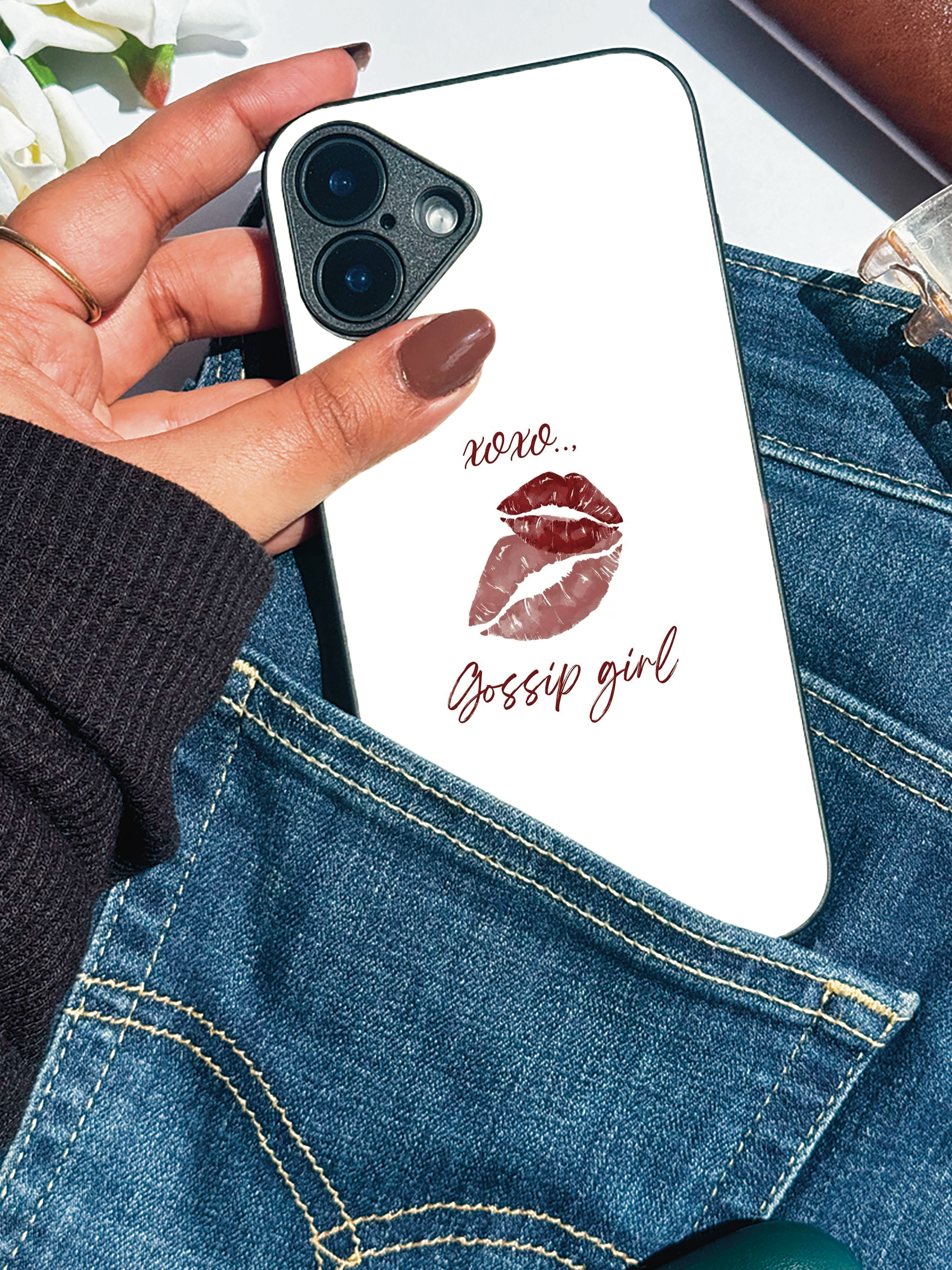 The Gossip Kiss  iPhone Covers (11–16) Series | Cute Design