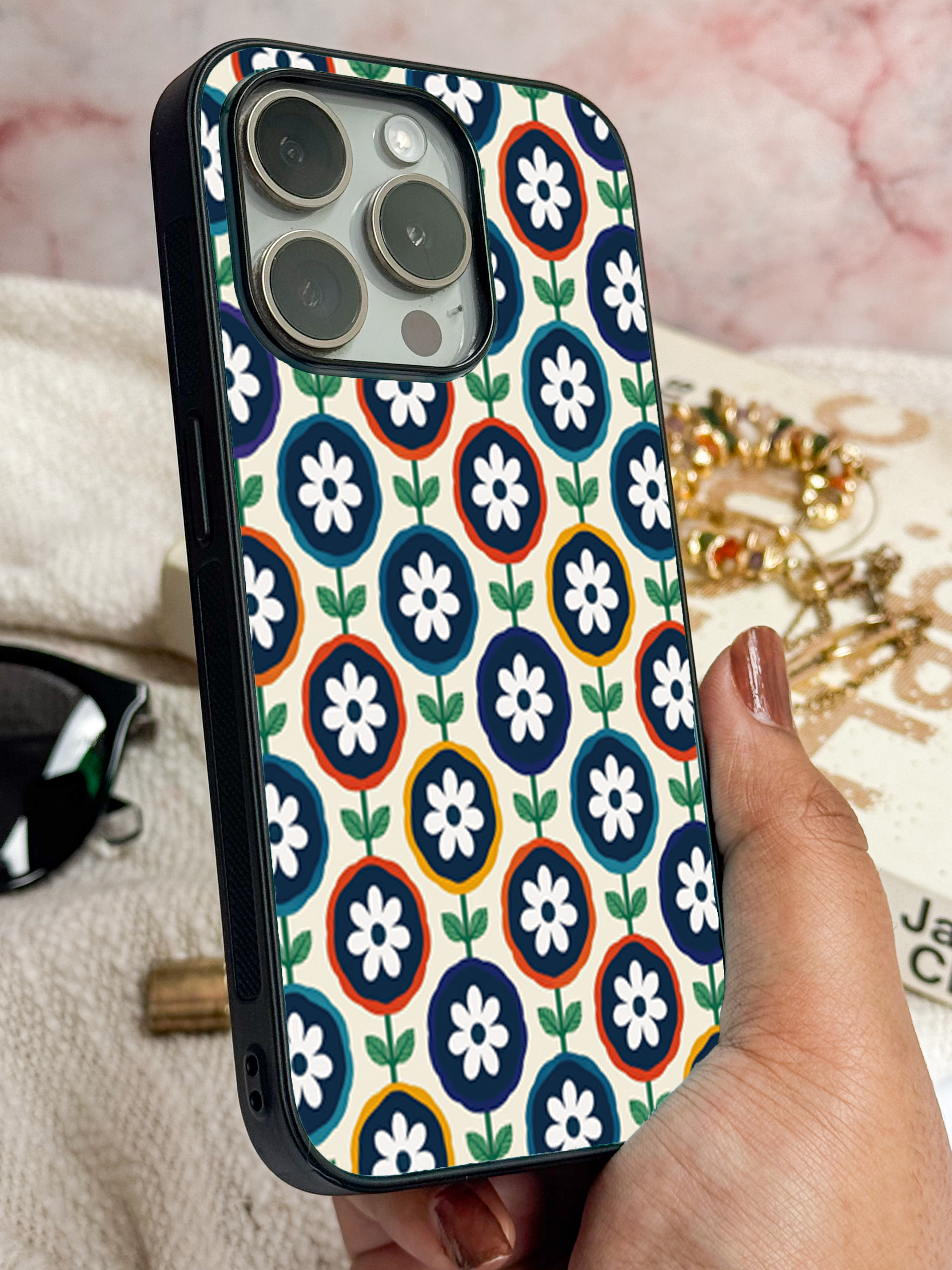 Daisy Retro Pop Printed Glass Back iPhone Covers (11–16) Series | Aesthetic Designs