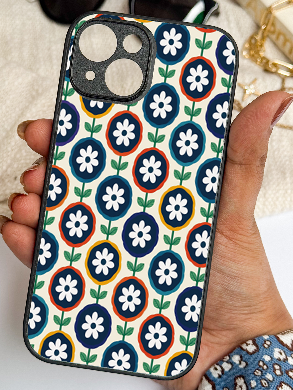Daisy Retro Pop Printed Glass Back iPhone Covers (11–16) Series | Aesthetic Designs